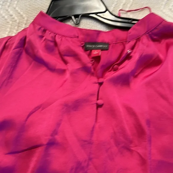 Vince Cammuto Blouse in Fuchsia Pink Size L NWT - Picture 3 of 8